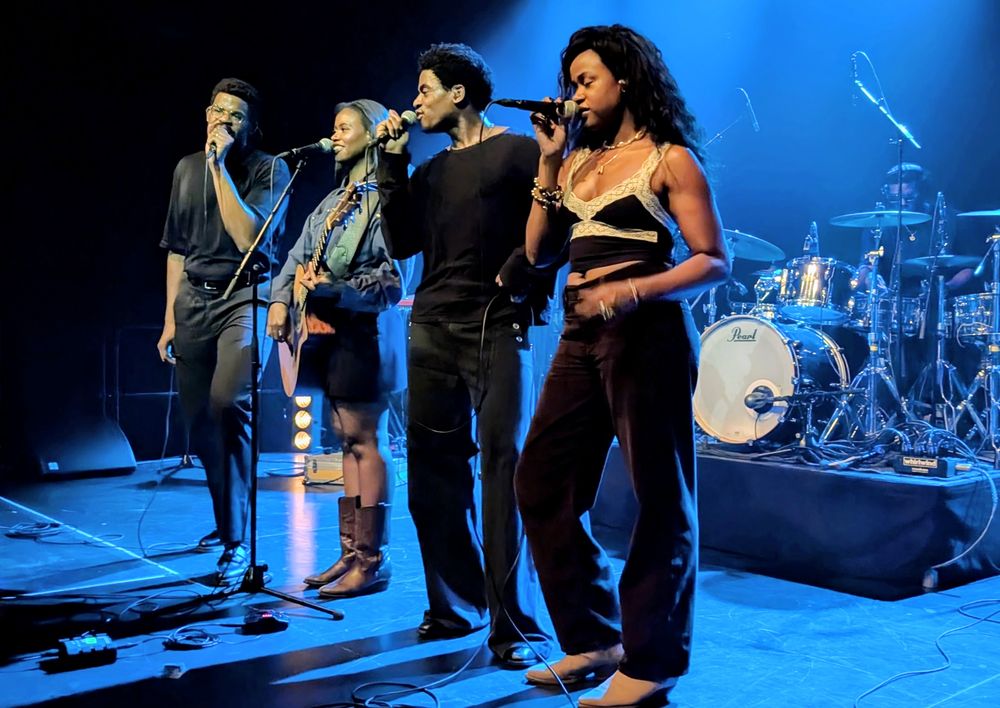 You are currently viewing INFINITY SONG – 06.08.2025, Kampnagel (Hamburg)