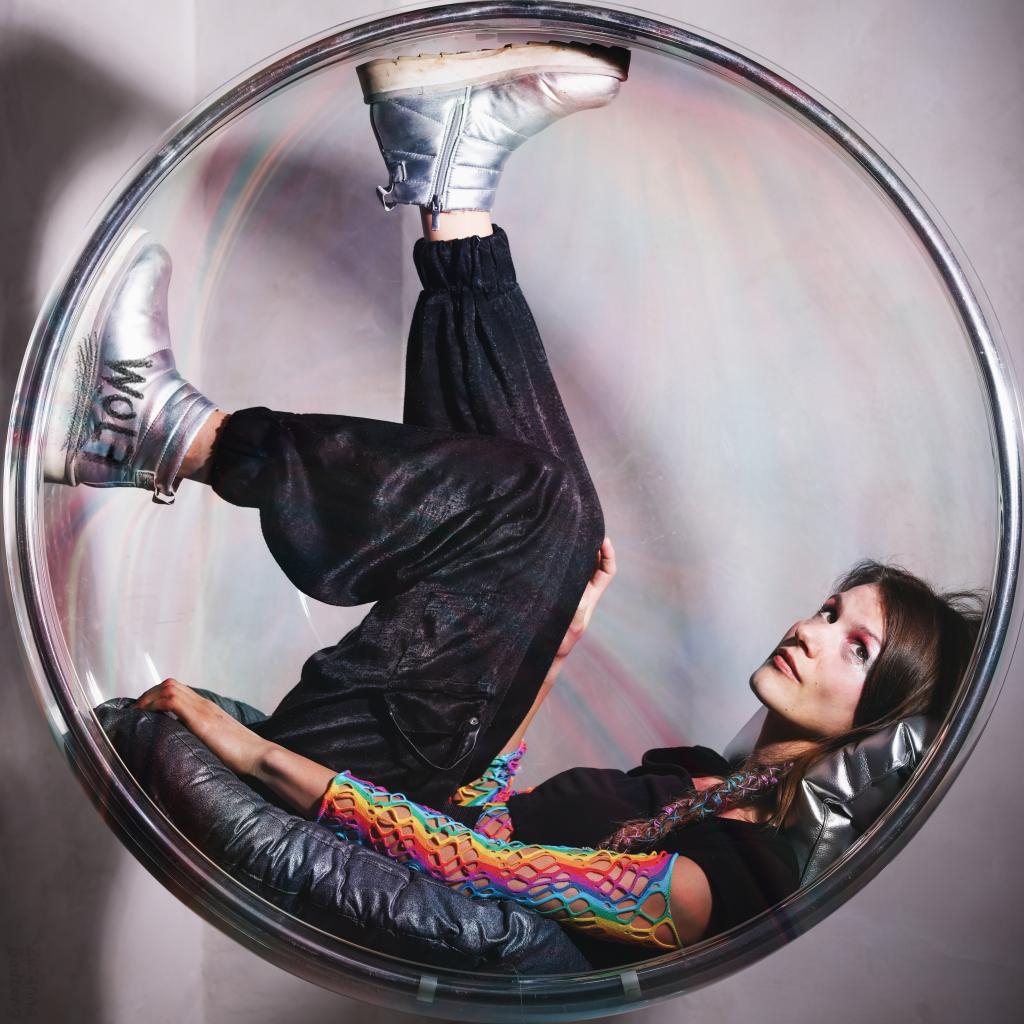 You are currently viewing RONJA MALTZAHN – Butterfly and Wolf: Flow