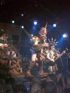 Read more about the article GWAR – Jede Menge Blut und Sperma