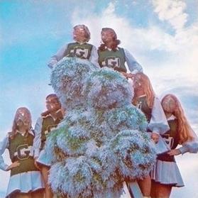 Read more about the article SLEIGH BELLS – Treats